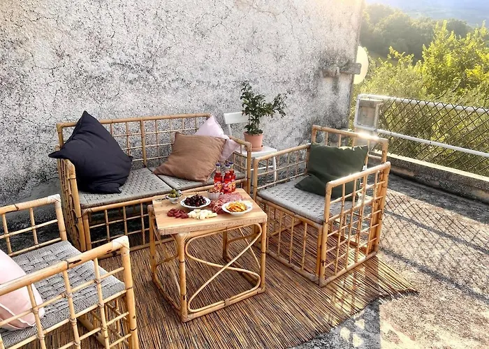 Rustic House With Great Views Of The Mountains * Vicoli