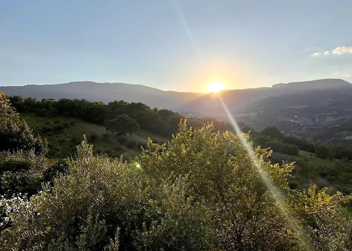 別荘 Rustic House With Great Views Of The Mountains *