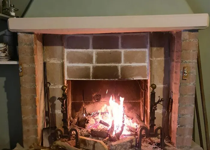 Rustic House With Great Views Of The Mountains Vicoli