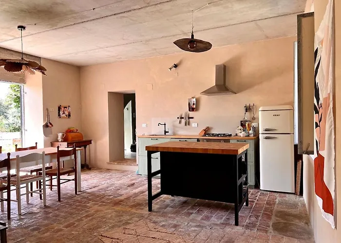 Rustic House With Great Views Of The Mountains Vicoli