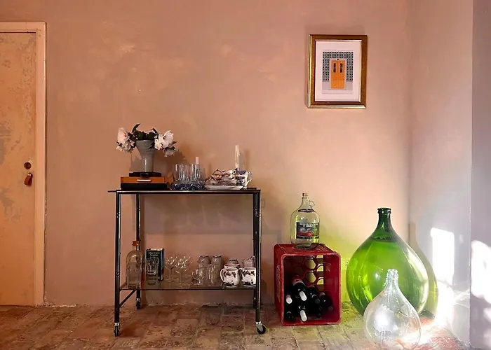 Дом отдыха Rustic House With Great Views Of The Mountains *