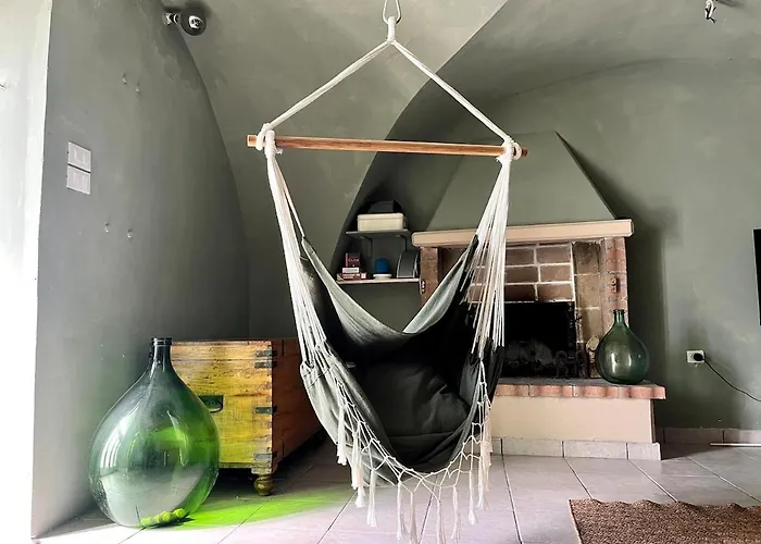 別荘 Rustic House With Great Views Of The Mountains Vicoli